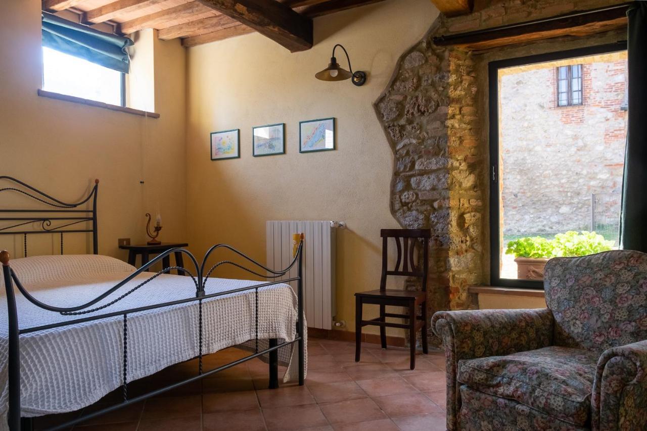 Agriturismo Colli Di Travale 몬티에리 외부 사진