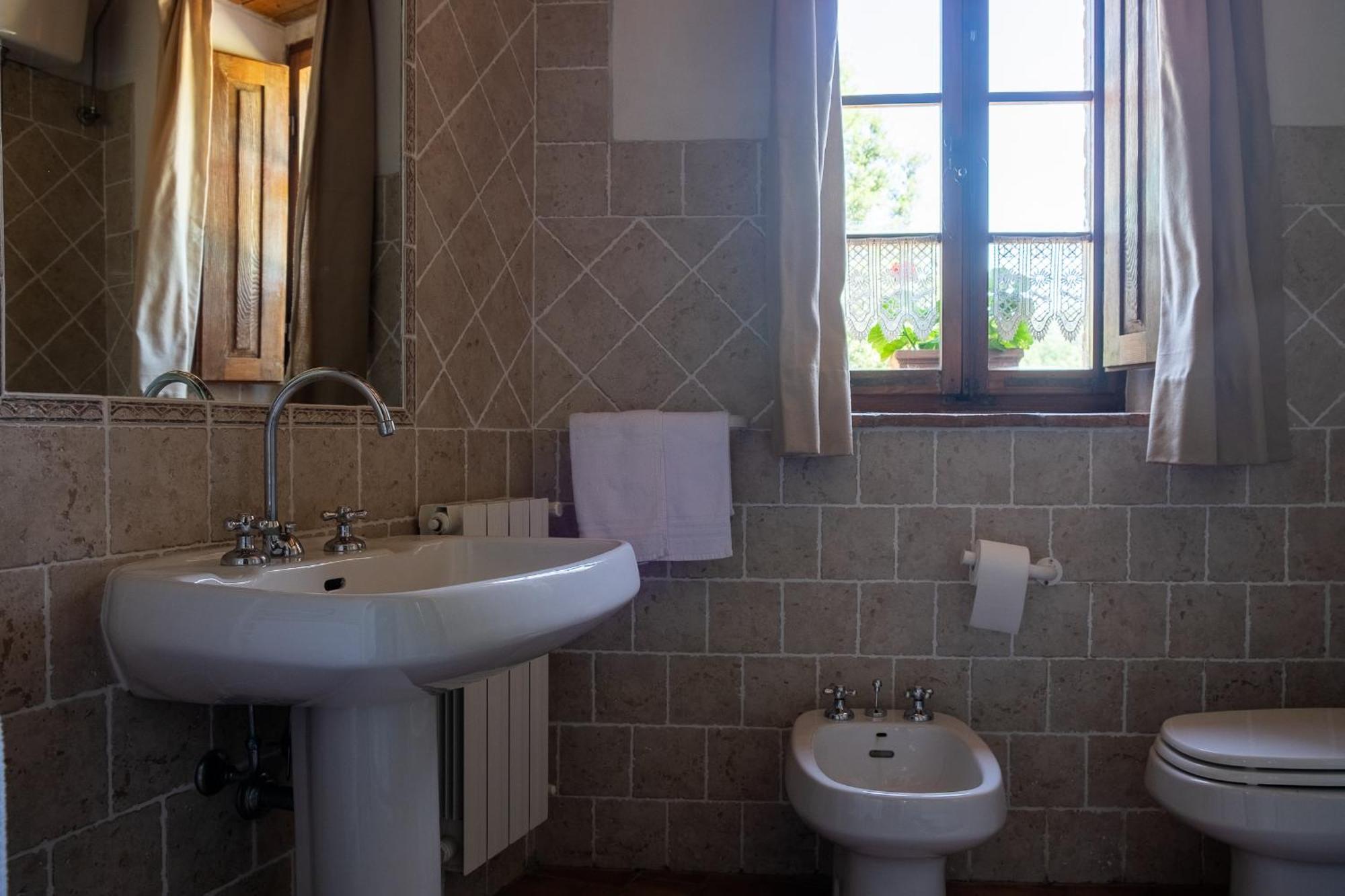 Agriturismo Colli Di Travale 몬티에리 외부 사진