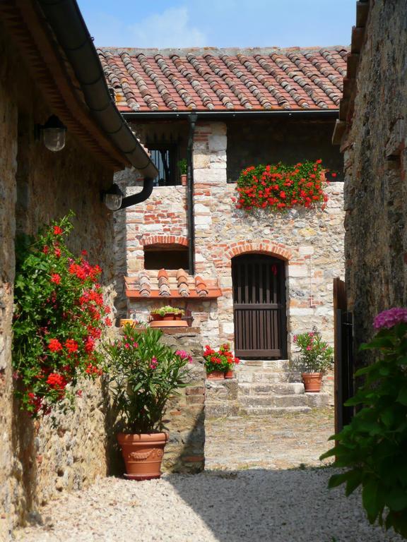 Agriturismo Colli Di Travale 몬티에리 외부 사진